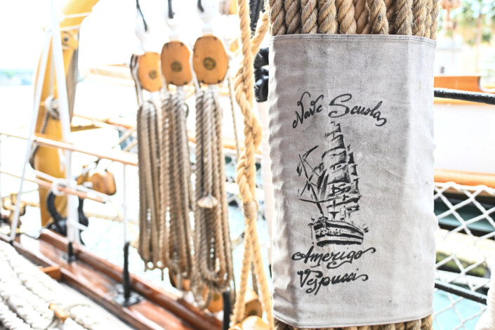 La Nave Amerigo Vespucci, storico veliero e nave scuola della Marina Militare fa tappa a Brindisi in occasione del Tour del Mediterraneo 2025.